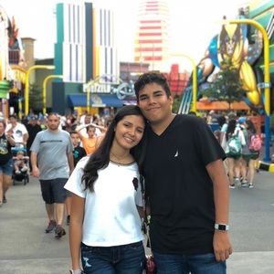 Meet your Posher, Andres